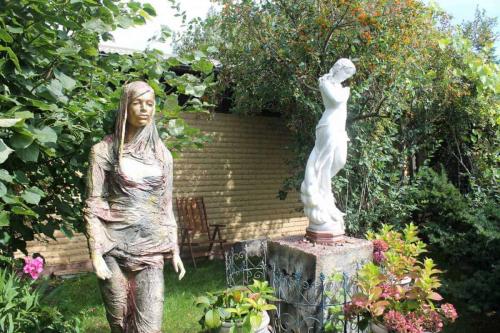 Matti Luostarinen. Cluster art. Art of clusters. Cluster garden.