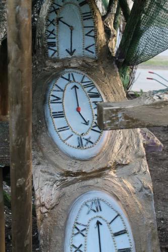 Matti Luostarinen, Cluster art, Flowing time - William Shakespeare 400 years 22.4 .2016, To be or not to be
