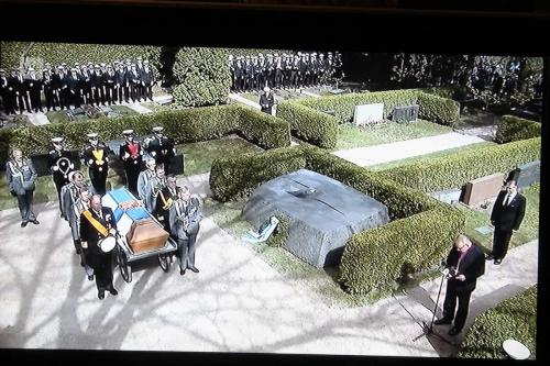 Matti Luostarinen. Cluster art. Mauno Henrik Koivisto 1923-2017. President of Finland. Funeral