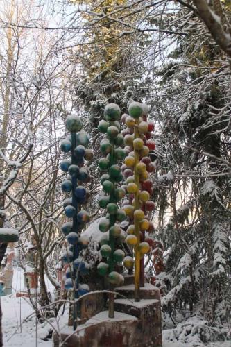 Matti Luostarinen. Cluster art Garden, The First snow. Ensilumi 2019.