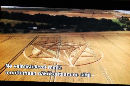 Matti Luostarinen. Cluster art, art of clusters. UFO.