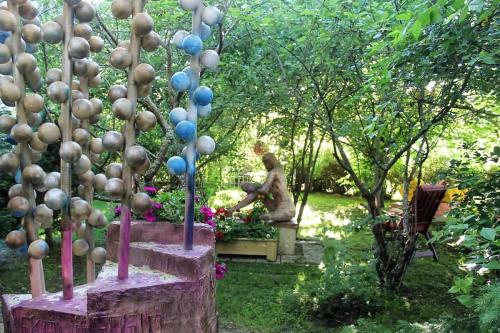 Matti Luostarinen. Cluster art. Cluster art garden. Finlnd's big year 2017 - Suomi 100