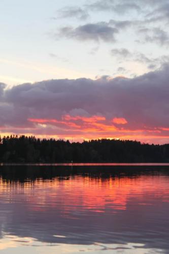 Matti Luostarinen, Cluster art, Sunset in Kaukjärvi lake