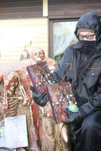 Matti Luostarinen. Cluster art. Pandemiakirja Nyt! Mediayhteiskunnan hybridistä pandemiaan.