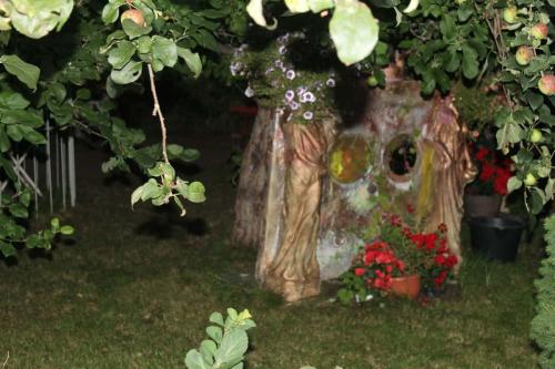 Matti Luostarinen. Cluster art. Crystal art. See: The Manifest of Cluster Art, Art of cluster.