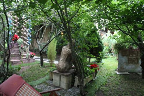 Matti Luostarinen. Cluster art. Cluster art garden 2017