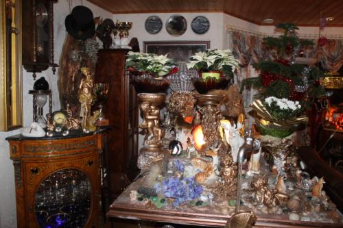 Matti Luostarinen. Cluster art. Merry Christmas and Happy New Year 2021.