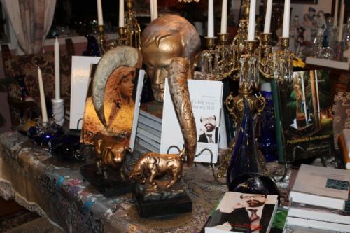 Cluster policy, economy and art. Cluster articles and novels.